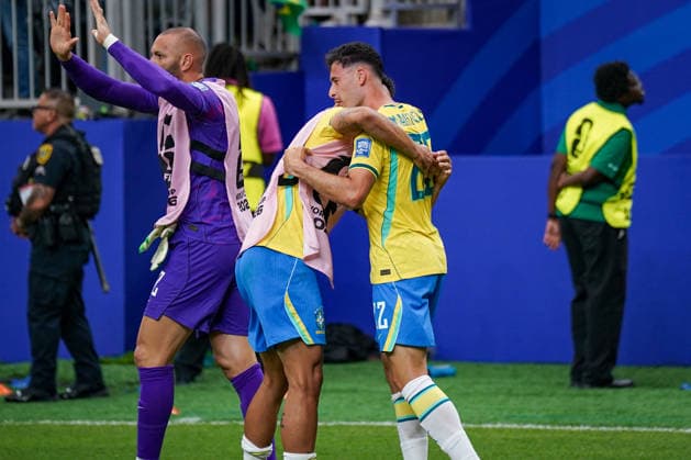 USA: Fußball FIFA World Cup, WM, Weltmeisterschaft, Fussball WM, Weltmeisterschaft, Fussball 2026 K.o.-Runde Round of 32 - Brasilien vs Japan, NRG Stadium Houston Stadium (Houston, Texas): Tor und Torjubel zum 2:1 durch Gabriel Martinelli (Brasilien 22) Freude, Emotionen, Tränen. *** USA Soccer FIFA World Cup, World Cup, 2026 Soccer World Cup, Knockout Round, Round of 32, Brazil vs. Japan, NRG Stadium, Houston, Texas; Goal and goal celebration after Gabriel Martinelli s 2-1 goal for Brazil (22); Joy, emotions, tears Copyright: xJOERANxSTEINSIEKx