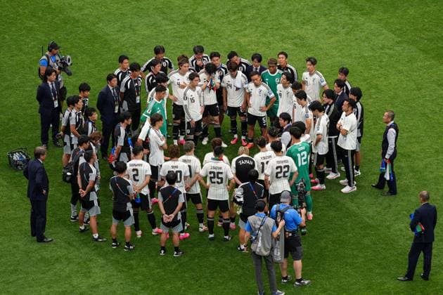 Japan squad dejected in a huddle at full time Brazil v Japan, 2026 FIFA World Cup, WM, Weltmeisterschaft, Fussball Round of 32, Football, Houston Stadium, Houston, Texas, USA - 29 Jun 2026Houston Houston Stadium Texas (TX) United States of America  Copyright: xIsmaelxAdnan Shutterstockx 16968921ed