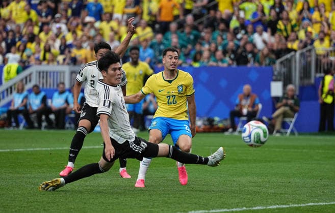 Gabriel Martinelli (Brazil) scores and celebrates his teams second goal during Brazil and Japan, Round of 32 FIFA World Cup, WM, Weltmeisterschaft, Fussball 2026, Houston Stadium, Texas, USA on June 29, 2026. Thor Wegner DeFodi Images. (Photo by DeFodi Images) - *** Gabriel Martinelli of Brazil scores and celebrates his team s second goal during the Round of 32 match between Brazil and Japan at the 2026 FIFA World Cup at Houston Stadium in Texas, USA, on June 29, 2026. Photo by DeFodi Images (Thor Wegner)