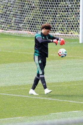 FIFA World Cup, WM, Weltmeisterschaft, Fussball 2026 - Mexico training Mexico s goalkeeper Guillermo Ochoa takes part in a training session in Mexico City, Mexico, 29 June 2026, ahead of their 2026 FIFA World Cup Round of 32 match against Ecuador. Mexico City Mexico  Copyright: xSASHENKAxGUTIERREZx