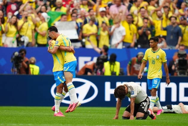Brazil v Japan - FIFA World Cup, WM, Weltmeisterschaft, Fussball 2026 - Round of 32 HOUSTON, USA - JUNE 29: Players of Brazil celebrate after winning the FIFA World Cup 2026 Round of 32 match between Brazil and Japan at Houston Stadium (NRG Stadium) on June 29, 2026 in Houston, Texas. Hakan Akgun Anadolu Texas United States. Editorial use only. Please get in touch for any other usage.  Copyright: x2026xAnadoluxHakanxAkgunx