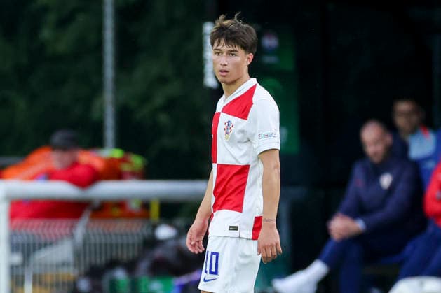 Patrice Covic (Croatia) schaut enttaeuscht, UEFA European Under-19 Championship 2026 Group B, Croatia v Ukraine, Bangor City Stadium am 29. June 2026 in Bangor, Vereinigtes Königreich. (Foto von Marco Steinbrenner DeFodi Images) Patrice Covic (Croatia) looks dejected, UEFA European Under-19 Championship 2026 Group B, Croatia v Ukraine, Bangor City Stadium, June 29, 2026 in Bangor, United Kingdom. (Photo by Marco Steinbrenner DeFodi Images) - *** Patrice Covic of Croatia looks disappointed, 2026 UEFA European Under-19 Championship Group B, Croatia vs. Ukraine, Bangor City Stadium on June 29, 2026, in Bangor, United Kingdom. Photo by Marco Steinbrenner, DeFodi Images. Patrice Covic of Croatia looks dejected, UEFA European Under-19 Championship 2026 Group B, Croatia vs. Ukraine, Bangor City Stadium, June 29, 2026, in Bangor, United Kingdom. Photo by Marco Steinbrenner, DeFodi Images