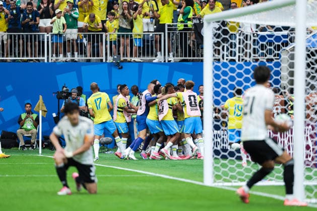 Gabriel Martinelli of Brazil and team mates celebrate the team s second goal during a FIFA Men’s World Cup 2026 round of 32 football match between Brazil and Japan at Houston Stadium, in Houston on June 29th 2026 (Photo by Leo Barrilari SPP)  Copyright: xLeoxBarrilari SPPx Sportspressphoto_SPR180259