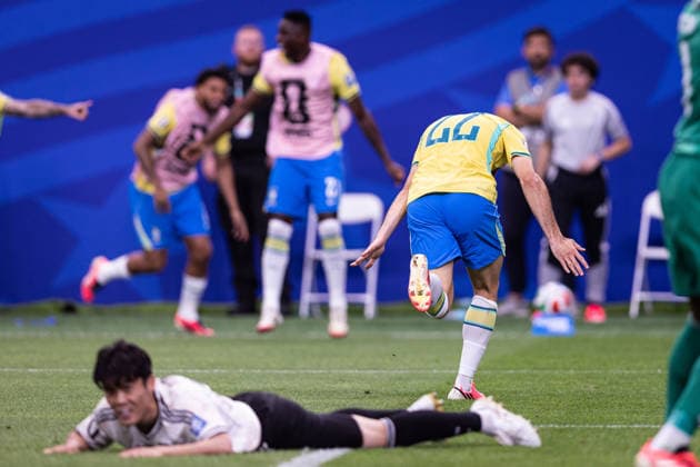 Brazil v Japan: round of 32 - FIFA World Cup, WM, Weltmeisterschaft, Fussball 2026 HOUSTON, TEXAS - JUNE 29: Gabriel Martinelli 22 of Brazil celebrates after scoring a goal during the FIFA World Cup 2026 round of 32 match between Brazil and Japan at Houston Stadium on June 29, 2026 in Houston, USA. (Photo by Victor Monteiro PxImages) Houston Houston Stadium Texas USA Copyright: xVictorxMonteirox