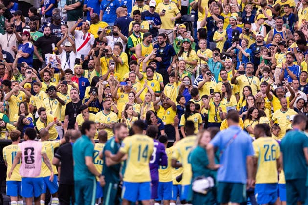 Brazil v Japan: round of 32 - FIFA World Cup, WM, Weltmeisterschaft, Fussball 2026 HOUSTON, TEXAS - JUNE 29: Brazilian players celebrate after the winning during the FIFA World Cup 2026 round of 32 match between Brazil and Japan at Houston Stadium on June 29, 2026 in Houston, USA. (Photo by Victor Monteiro PxImages) Houston Houston Stadium Texas USA Copyright: xVictorxMonteirox