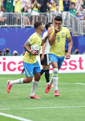 (260630) -- HOUSTON, June 30, 2026 -- Casemiro (1st R) of Brazil celebrates a goal with teammates during the round of 32 match between Brazil and Japan at the 2026 FIFA World Cup, WM, Weltmeisterschaft, Fussball at Houston Stadium in Houston, the United States, June 29, 2026. ) (SP)U.S.-HOUSTON-FOOTBALL-FIFA WORLD CUP-ROUND OF 32-BRA VS JPN LixMing 