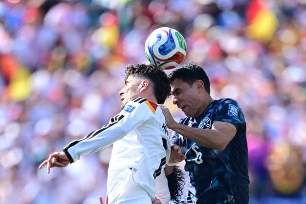 Germany v Paraguay - FIFA World Cup, WM, Weltmeisterschaft, Fussball 2026 - Round of 32 FOXBOROUGH, USA - JUNE 29: Kai Havertz (L) of Germany in action against Junior Alonso of Paraguay during the 2026 FIFA World Cup Round of 32 match between Germany and Paraguay at Boston Stadium (Gillette Stadium) in Foxborough, Massachusetts, United States on June 29, 2026. Abdulhamid Hosbas Anadolu Massachusetts United States. Editorial use only. Please get in touch for any other usage.  Copyright: x2026xAnadoluxAbdulhamidxHosbasx