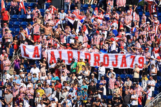 Football - FIFA World Cup, WM, Weltmeisterschaft, Fussball - Round of 32 - Germany v Paraguay 29th June 2026 - FIFA World Cup - Round of 32 - Germany v Paraguay - Paraguay fans - Photo: Simon Stacpoole Offside. Foxborough USA *** Fußball – FIFA-Weltmeisterschaft, Runde der letzten 32: Deutschland gegen Paraguay, 29. Juni 2026 – FIFA-Weltmeisterschaft, Runde der letzten 32: Deutschland gegen Paraguay – Paraguay-Fans – Foto: Simon Stacpoole – Abseits – Foxborough, USA  Copyright: xSimonxStacpoolexOffside