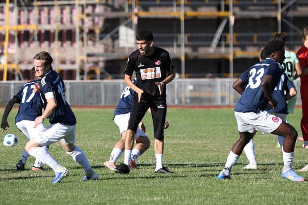 Fussball I Herren I Saison 2026 2027 I Hanse Merkur Cup I Eintracht Norderstedt - PSV Union Neumünster I 29.06.2026 Samuel Hosseini (FC Eintracht Norderstedt) Kaltenkirchen Sportplatz Marschweg Schleswig-Holstein Deutschland *** Soccer I Men s Team I 2026–2027 Season I Hanse Merkur Cup I Eintracht Norderstedt vs. PSV Union Neumünster I June 29, 2026 Samuel Hosseini FC Eintracht Norderstedt Kaltenkirchen Marschweg Sports Field Schleswig-Holstein Germany Copyright: xLobeca RalfxHomburgx