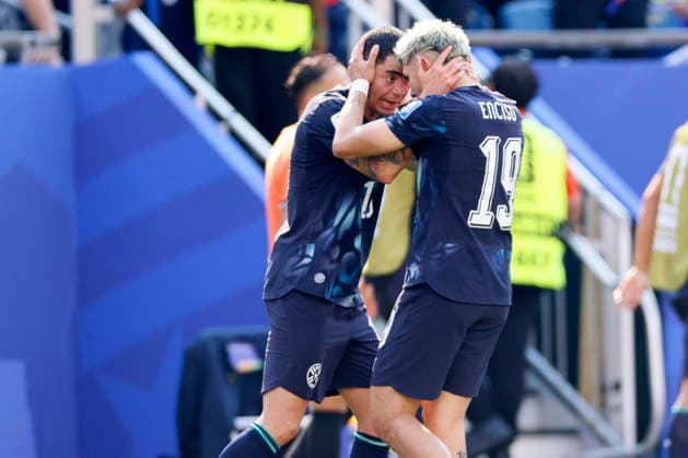 Germany v Paraguay: Round Of 32 - FIFA World Cup, WM, Weltmeisterschaft, Fussball 2026 Miguel Almiron and Julio Enciso of Paraguay celebrate 1st goal during the FIFA World Cup 2026 Round Of 32 match between Germany and Paraguay at Boston Stadium on June 29, 2026 in Foxborough, Massachusetts. Foxborough Boston Stadium MA United States Copyright: xAllstarxPicturexLibraryxLtdx