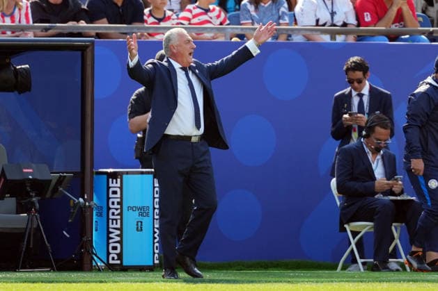 IPA86220971 - Gustavo Alfaro, head coach of Paraguay, during the Round of 32 match between Germany and Paraguay at the FIFA World Cup, WM, Weltmeisterschaft, Fussball in Boston, USA, on June 29, 2026  Copyright: xEmmanuelexMastrodonato IPAxSportx xx 86220971