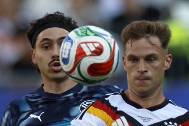 FIFA World Cup, WM, Weltmeisterschaft, Fussball 2026 - Round of 32 - Germany vs Paraguay Mauricio of Paraguay (L) in action against Joshua Kimmich of Germany (R) during the FIFA World Cup 2026 Round of 32 match Germany against Paraguay, in Boston, Massachusetts, USA, 29 June 2026. FOXBOROUGH United States  Copyright: xGREGxM.xCOOPERx