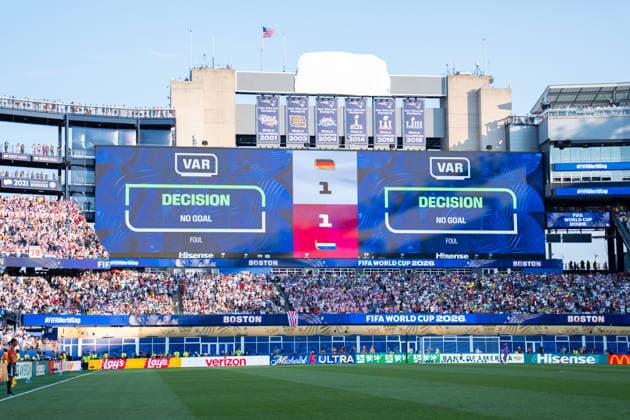 Die Entscheidung des VAR das dass 2:1 für Deutschland nicht zählt wird auf der Anzeigetafel angezeigt FIFA World Cup, WM, Weltmeisterschaft, Fussball 2026: Deutschland v Paraguay 29 June 2026, FIFA World Cup 2026: Germany v Paraguay (Round of 32) at Boston Stadium in Foxborough, Massachusetts, USA *** The VAR s decision that Germany s 2-1 goal does not count is displayed on the scoreboard. FIFA World Cup 2026: Germany vs. Paraguay, June 29, 2026; FIFA World Cup 2026: Germany vs. Paraguay, Round of 32 at Boston Stadium in Foxborough, Massachusetts, USA Copyright: HMBxMedia xMarcoxBader