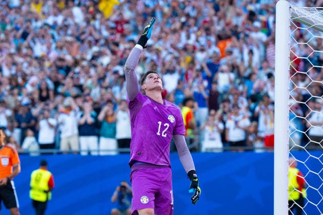 Orlando Gil (Paraguay, 12) bejubelt seinen gehaltenen Elfmeter FIFA World Cup, WM, Weltmeisterschaft, Fussball 2026: Deutschland v Paraguay 29 June 2026, FIFA World Cup 2026: Germany v Paraguay (Round of 32) at Boston Stadium in Foxborough, Massachusetts, USA *** Orlando Gil of Paraguay, 12, celebrates his saved penalty kick. 2026 FIFA World Cup: Germany vs. Paraguay, June 29, 2026. 2026 FIFA World Cup: Germany vs. Paraguay, Round of 32, at Boston Stadium in Foxborough, Massachusetts, USA Copyright: HMBxMedia xMarcoxBader