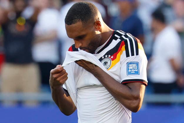 Germany s Jonathan Tah reacts after his shot was blocked by Paraguay s goalkeeper Orlando Gill during a penalty shoot-out in a FIFA World Cup, WM, Weltmeisterschaft, Fussball match at Boston Stadium in Boston on Monday, June 29, 2026. Paraguay won the shoot-out 3-4.  BOS20260629843 CJxGUNTHER