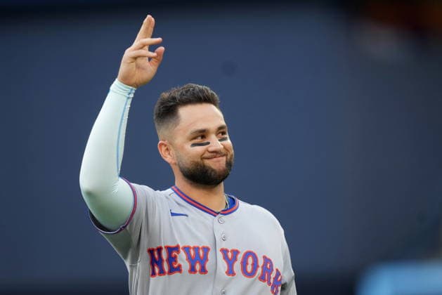 June 29, 2026, Toronto, On, CANADA: New York Mets third baseman Bo Bichette (19) acknowledges the crowd as he s presented with a tribute video from his time as a Toronto Blue Jay prior to first inning American League MLB, Baseball Herren, USA baseball action between the Toronto Blue Jays and the New York Mets, in Toronto, Monday, June 29, 2026. Canada News - June 29, 2026  - ZUMAc35_ 20260629_zaf_c35_073 Copyright: xNathanxDenettex