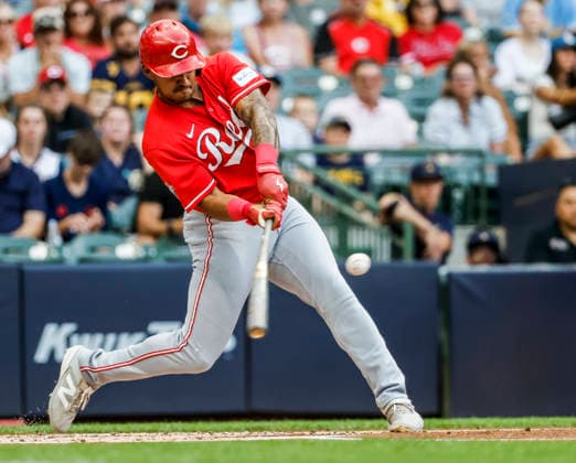 Cincinnati Reds center fielder Dane Myers hits an RBI double in the first inning of the MLB, Baseball Herren, USA game between the Cincinnati Reds and the Milwaukee Brewers at American Family Field in Milwaukee, Wisconsin on Monday, June 29, 2026.  MIL20260629803 TANNENxMAURY