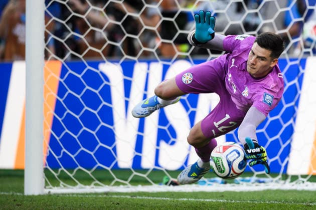 Germany v Paraguay - FIFA World Cup, WM, Weltmeisterschaft, Fussball 2026 Orlando Gill of Paraguay saves a penalty kick during the FIFA World Cup 2026 round of 32 football match between Germany and Paraguay. Foxborough United States Copyright: xNicolòxCampox