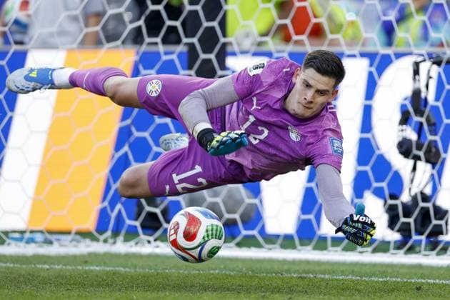 FOXBOROUGH - Paraguay goalkeeper Orlando Gill saves a penalty during the 2026 FIFA World Cup, WM, Weltmeisterschaft, Fussball round of 32 match between Germany and Paraguay at Boston Stadium on June 29, 2026, in Foxborough, United States. MAURICE VAN STEEN ANP FIFA World Cup 2026 - round of 32 2026 xVIxANPxSportx xMauricexvanxSteenxIVx 562411426 originalFilename: 562411426.jpg