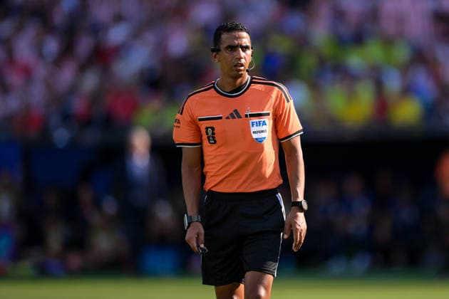 Fußball, WM 2026, 20260629, Deutschland - Paraguay. Im Bild Schiedsrichter Jalal JAYED (Marokko). Foxborough Boston-Stadion Massachusetts Vereinigte Staaten von Amerika *** Soccer, 2026 World Cup, 20260629, Germany vs. Paraguay. Pictured: Referee Jalal JAYED of Morocco at Foxborough Stadium in Boston, Massachusetts, United States of America Copyright: Passion2Press MarkusxFischerx