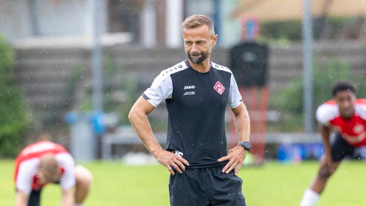 Trainingsstart bei den Würzburger Kickers, am 29.6.2026, KRE-Sportpark, Sieboldshöhe. Im Bild Trainer Michael Schiele. *** Start of training with the Würzburger Kickers on June 29, 2026, at KRE Sportpark, Sieboldshöhe. Pictured: Coach Michael Schiele Copyright: HMBxMedia xHeikoxBecker