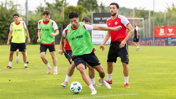 Trainingsstart bei den Würzburger Kickers, am 29.6.2026, KRE-Sportpark, Sieboldshöhe. Im Bild: Arda Süne *** Start of training with the Würzburger Kickers on June 29, 2026, at KRE Sportpark, Sieboldshöhe. Pictured: Arda Süne Copyright: HMBxMedia xHeikoxBecker