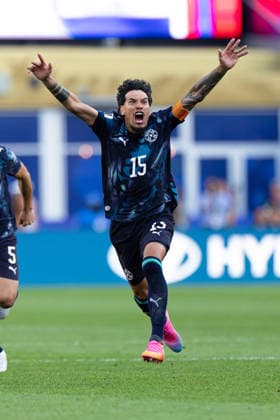 June 29, 2026; Foxborough, Massachusetts, USA; Paraguay defender Gustavo Gomez (15) celebrates after Paraguay defeated Germany on penalty kicks in a FIFA World Cup, WM, Weltmeisterschaft, Fussball 2026 Round of 32 match between Germany and Paraguay at Boston Stadium. (c) CSM FIFA World Cup 2026: Germany Vs Paraguay JUN 29  - ZUMAc04_ 20260629_zma_c04_053 Copyright: xBurtxGranofskyx