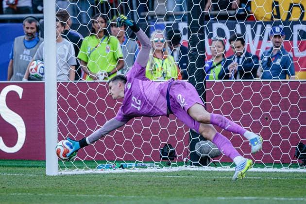 RECORD DATE NOT STATED match between Germany and Paraguay for the 2026 FIFA World Cup, WM, Weltmeisterschaft, Fussball Boston (MA), 06 29 2026 - World Cup Germany vs Paraguay - Goalkeeper Orlando Gill saving a penalty during the match between Germany and Paraguay in the FIFA World Cup 2026 Round of 32 at Boston Stadium on Monday afternoon, June 29, 2026 in Boston, Massachusetts, USA. Credit: Paulo H Dias PhD Press TheNews2.(Foto: Phd Press Thenews2 imago images) SPO  Copyright: xPHDxPRESSx