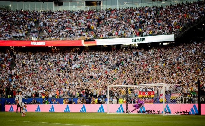 Boston, USA 29th Jun 2026. Kai Havertz (GER) verschießt Elfmeter gegen Orlando Gill (PAR) Germany - Paraguay World Cup Deutschland - Paraguay 29.06.2026 *** Boston, USA, June 29, 2026: Kai Havertz (GER) misses a penalty kick against Orlando Gill (PAR). Germany vs. Paraguay, World Cup, June 29, 2026