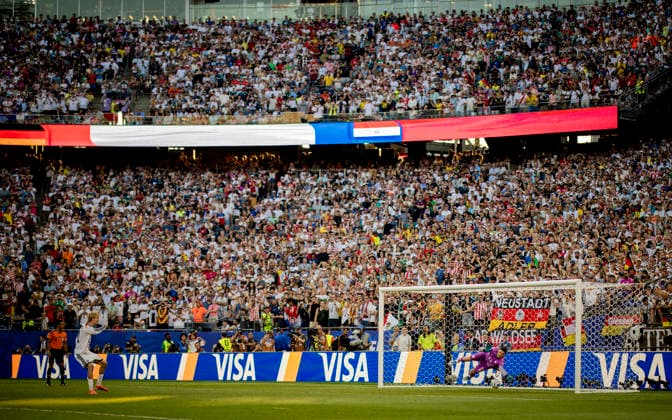 Boston, USA 29th Jun 2026. Nick Woltemade (GER) verschießt Elfmeter gegen Orlando Gill (PAR) Germany - Paraguay World Cup Deutschland - Paraguay 29.06.2026 *** Boston, USA, June 29, 2026: Nick Woltemade (GER) misses a penalty kick against Orlando Gill (PAR). Germany vs. Paraguay, World Cup, June 29, 2026