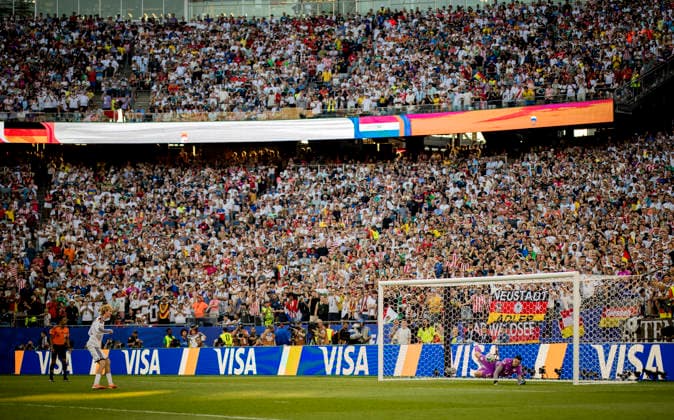 Boston, USA 29th Jun 2026. Nick Woltemade (GER) verschießt Elfmeter gegen Orlando Gill (PAR) Germany - Paraguay World Cup Deutschland - Paraguay 29.06.2026 *** Boston, USA, June 29, 2026: Nick Woltemade (GER) misses a penalty kick against Orlando Gill (PAR). Germany vs. Paraguay, World Cup, June 29, 2026