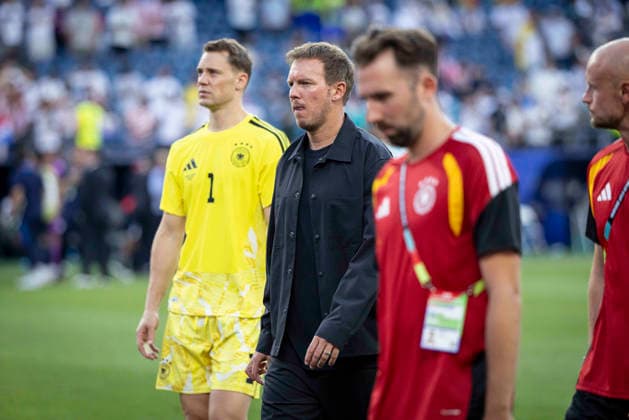 FOOTBALL : Allemagne vs Paraguay - Coupe du Monde de la FIFA 2026. Boston Stadium, Boston, Massachusetts, Etats-Unis. 29 06 2026. Julian Nagelsmann, Coach GermanydÃ ception se lit sur les visages des joueurs de l Allemagne apres leur Ã limination Ã l issue de la sÃ ance de tirs au but lors du match des seiziemes de finale de la Coupe du Monde de la FIFA 2026 entre l Allemagne et le Paraguay, au New York New Jersey Stadium, Ã East Rutherford, New Jersey, Etats-Unis, le 29 juin 2026.  Copyright: xx
