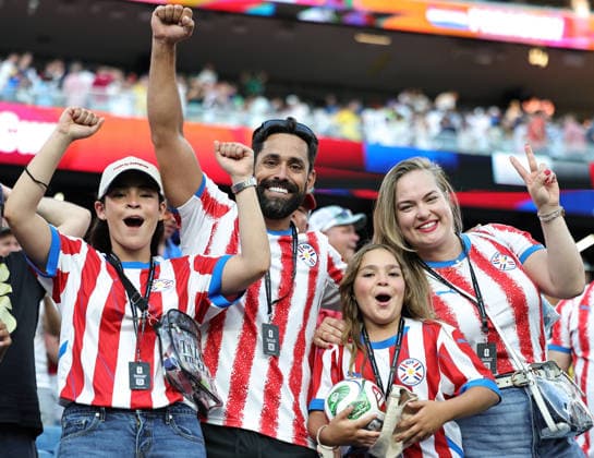 June 29, 2026, Foxborough, Massachusetts, USA: Paraguay fans celebrate the win after the June 29th FIFA World Cup, WM, Weltmeisterschaft, Fussball 2026 matchup between Germany and Paraguay at Gillette Stadium in Foxborough, Massachusetts. Foxborough USA - ZUMAs325 20260629_zsp_s325_081 Copyright: xJessxStilesx