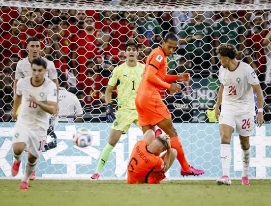 MONTERREY - Jan Paul van Hecke of the Netherlands sustains a head injury during the 2026 FIFA World Cup, WM, Weltmeisterschaft, Fussball knockout phase match between the Netherlands and Morocco at Monterrey Stadium on June 29, 2026, in Monterrey, Mexico. KOEN VAN WEEL ANP FIFA World Cup 2026 - round of 32 2026 xVIxANPxSportx xxANPxIVx 562416093 originalFilename: 562416093.jpg
