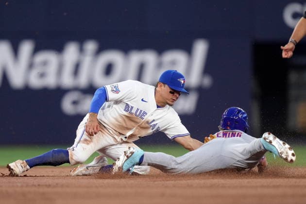June 29, 2026, Toronto, On, CANADA: Toronto Blue Jays outfielder Nathan Lukes (38) outs New York Mets A.J. Ewing (9) on a steal at second base during seventh inning American League MLB, Baseball Herren, USA baseball action in Toronto, Monday, June 29, 2026. Canada News - June 29, 2026  - ZUMAc35_ 20260629_zaf_c35_106 Copyright: xNathanxDenettex