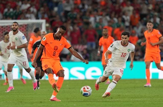 Netherlands v Morocco - FIFA World Cup, WM, Weltmeisterschaft, Fussball 2026 - Round of 32 MONTERREY, MEXICO - JUNE 29: Ryan Gravenberch (8) of Netherlands in action against Brahim Diaz (10) of Morocco during the 2026 FIFA World Cup Round of 32 match between Netherlands and Morocco at Estadio BBVA (Monterrey Stadium) in Monterrey, Mexico on June 29, 2026. Juancho Torres Anadolu Nuevo Leon Mexico. Editorial use only. Please get in touch for any other usage.  Copyright: x2026xAnadoluxJuanchoxTorresx