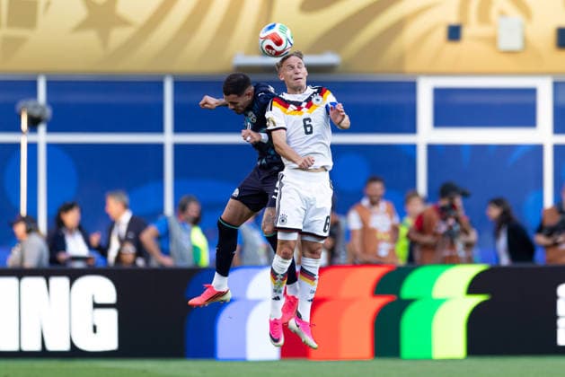 June 29, 2026; Foxborough, Massachusetts, USA; Germany defender Joshua Kimmich (6) wins the header in a FIFA World Cup, WM, Weltmeisterschaft, Fussball 2026 Round of 32 match between Germany and Paraguay at Boston Stadium. (c) CSM - ZUMAc04_ 20260629_zma_c04_093 Copyright: xBurtxGranofskyx