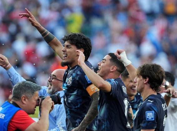(260630) -- BOSTON, June 30, 2026 -- Members of team Paraguay celebrate after winning the round of 32 match between Germany and Paraguay at the 2026 FIFA World Cup, WM, Weltmeisterschaft, Fussball at Boston Stadium in Boston, the United States, June 29, 2026. ) (SP)U.S.-BOSTON-FOOTBALL-FIFA WORLD CUP-ROUND OF 32-GER VS PRY HuangxZongzhi 