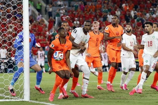 MONTERREY - (lr) Denzel Dumfries of the Netherlands, Issa Diop of Morocco during the 2026 FIFA World Cup, WM, Weltmeisterschaft, Fussball knockout phase match between the Netherlands and Morocco at the Monterrey Stadium on June 29, 2026 in Monterrey, Mexico. ROBIN VAN LONKHUIJSEN ANP FIFA World Cup 2026 - round of 32 2026 xVIxANPxSportx xxANPxIVx 562418427 originalFilename: 562418427.jpg