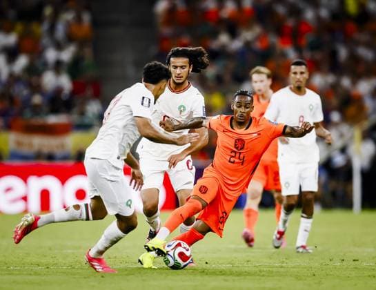 MONTERREY - (lr) Chadi Riad of Morocco and Crysencio Summerville of the Netherlands during the 2026 FIFA World Cup, WM, Weltmeisterschaft, Fussball knockout phase match between the Netherlands and Morocco at the Monterrey Stadium on June 29, 2026, in Monterrey, Mexico. KOEN VAN WEEL ANP FIFA World Cup 2026 - round of 32 2026 xVIxANPxSportx xxANPxIVx 562418429 originalFilename: 562418429.jpg