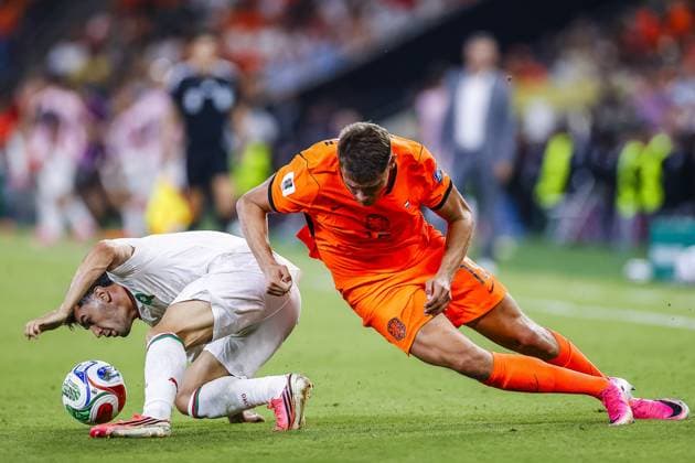 MONTERREY, 29-06-2026, Monterrey Stadium, Match between Morocco and The Netherlands during the World Cup 2026. Picture shows Morocco player Brahim Diaz , Netherlands player Micky van de Ven Morocco - The Netherlands (World Cup 2026)  x204748263x Copyright: