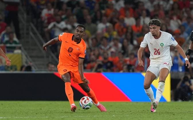 Netherlands v Morocco - FIFA World Cup, WM, Weltmeisterschaft, Fussball 2026 - Round of 32 MONTERREY, MEXICO - JUNE 29: Ryan Gravenberch (8) of Netherlands in action against Neil El Aynaoui (24) of Morocco during the 2026 FIFA World Cup Round of 32 match between Netherlands and Morocco at Estadio BBVA (Monterrey Stadium) in Monterrey, Mexico on June 29, 2026. Juancho Torres Anadolu Nuevo Leon Mexico. Editorial use only. Please get in touch for any other usage.  Copyright: x2026xAnadoluxJuanchoxTorresx