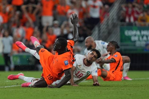 Netherlands v Morocco - FIFA World Cup, WM, Weltmeisterschaft, Fussball 2026 - Round of 32 MONTERREY, MEXICO - JUNE 29: Brian Brobbey (19) of Netherlands in action against Chadi Riad (18) of Morocco during the 2026 FIFA World Cup Round of 32 match between Netherlands and Morocco at Estadio BBVA (Monterrey Stadium) in Monterrey, Mexico on June 29, 2026. Juancho Torres Anadolu Nuevo Leon Mexico. Editorial use only. Please get in touch for any other usage.  Copyright: x2026xAnadoluxJuanchoxTorresx