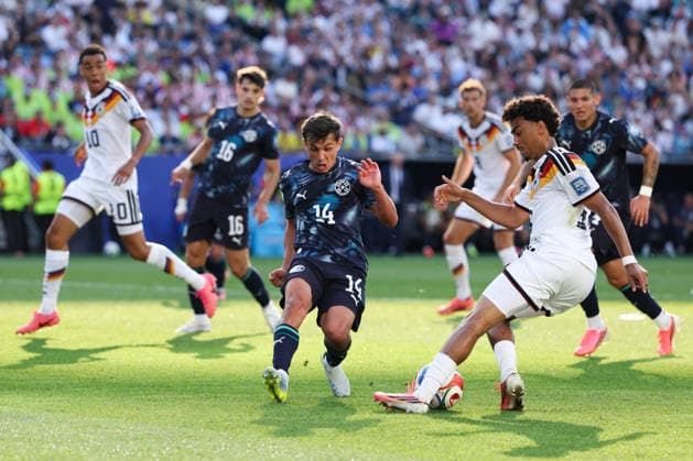 FOXBOROUGH, MASSACHUSETTS - JUNE 29: Nathaniel Brown of Germany competes for the ball during the FIFA World Cup, WM, Weltmeisterschaft, Fussball 2026 Round of 32 match between Germany and Paraguay at Boston Stadium on June 29, 2026 in Foxborough, Massachusetts.  Copyright: xWuxZhizhaox 111651327755