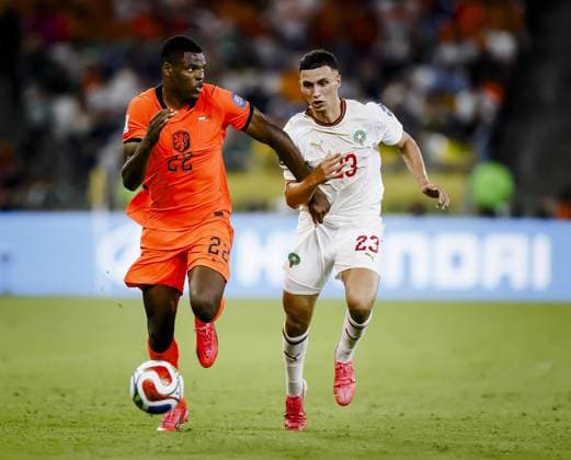 MONTERREY - (lr) Denzel Dumfries of the Netherlands and Bilal el Khannouss of Morocco during the 2026 FIFA World Cup, WM, Weltmeisterschaft, Fussball knockout phase match between the Netherlands and Morocco at the Monterrey Stadium on June 29, 2026, in Monterrey, Mexico. KOEN VAN WEEL ANP FIFA World Cup 2026 - round of 32 2026 xVIxANPxSportx xxANPxIVx 562419959 originalFilename: 562419959.jpg