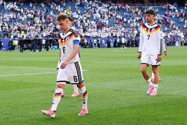 FOXBOROUGH, MASSACHUSETTS - JUNE 29: Joshua Kimmich of Germany walks off the pitch with dejection following the FIFA World Cup, WM, Weltmeisterschaft, Fussball 2026 Round of 32 match between Germany and Paraguay at Boston Stadium on June 29, 2026 in Foxborough, Massachusetts.  Copyright: xWuxZhizhaox 111651327709