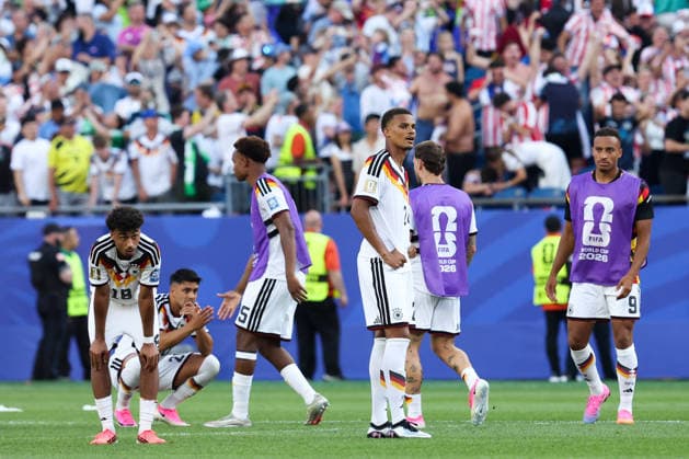 FOXBOROUGH, MASSACHUSETTS - JUNE 29: Malick Thiaw and Nathaniel Brown of Germany walk off the pitch with dejection following the FIFA World Cup, WM, Weltmeisterschaft, Fussball 2026 Round of 32 match between Germany and Paraguay at Boston Stadium on June 29, 2026 in Foxborough, Massachusetts.  Copyright: xWuxZhizhaox 111651327715