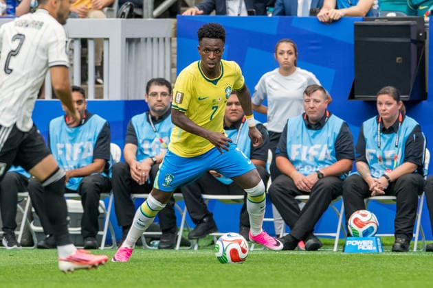 June 29, 2026: Brazil forward Vinicius Junior (7) controls the ball during a FIFA World Cup, WM, Weltmeisterschaft, Fussball Round of 32 match between Brazil and Japan in Houston, TX. .. CSM FIFA World Cup 2026: Brazil Vs Japan JUN 29  - ZUMAc04_ 20260629_zma_c04_148 Copyright: xTraskxSmithx