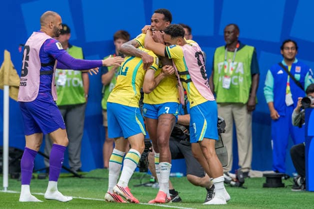 June 29, 2026: Brazil forward Gabriel Martinelli (22) celebrates his goal with teammates during a FIFA World Cup, WM, Weltmeisterschaft, Fussball Round of 32 match between Brazil and Japan in Houston, TX. .. CSM FIFA World Cup 2026: Brazil Vs Japan JUN 29  - ZUMAc04_ 20260629_zma_c04_152 Copyright: xTraskxSmithx