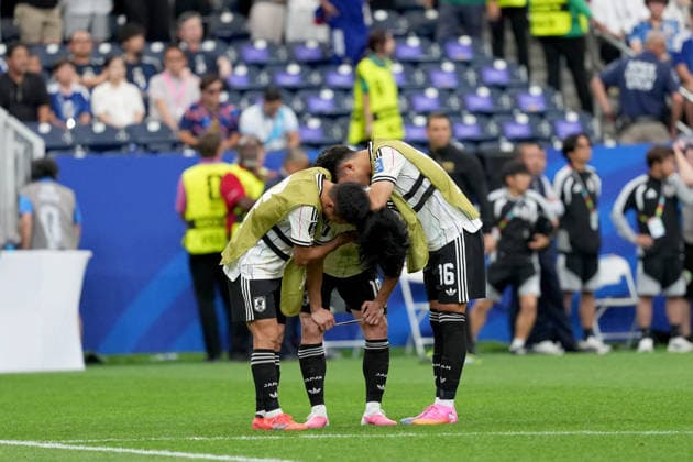Yuto Nagatomo,Ayase Ueda and Tsuyoshi Watanabe(JPN), Soccer Football - FIFA World Cup, WM, Weltmeisterschaft, Fussball 2026 - Round of 32 - Brazil v Japan - Houston Stadium, Houston, Texas, U.S. - June 29, 2026 Noxthirdxpartyxsales  aflo_336331993 AyanoMiurax